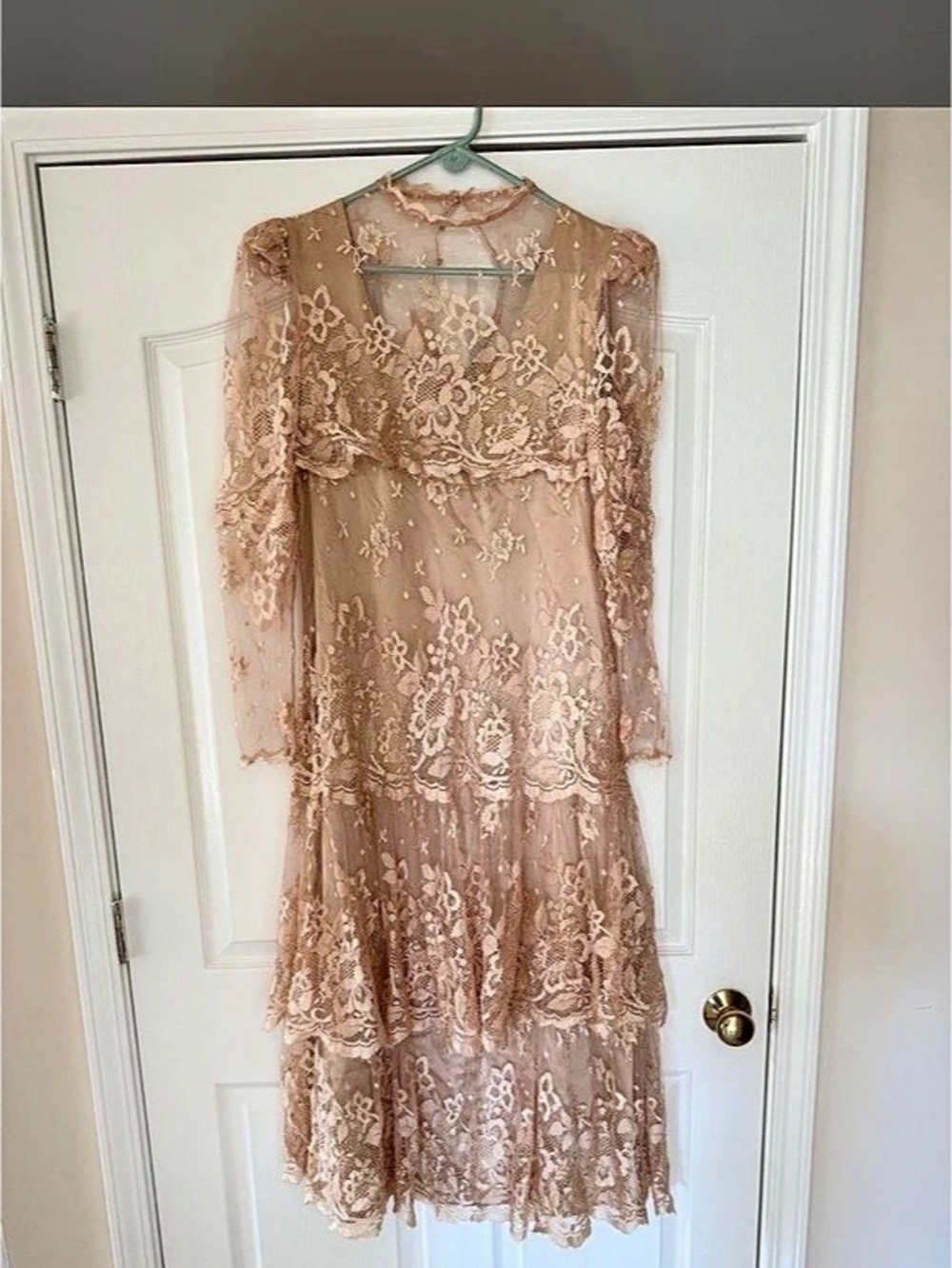 Rina Di Montella Lace Midi Dress in Pink Size 12 Like New